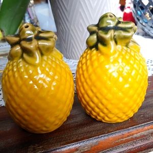Vintage Pineapple salt and pepper shakers